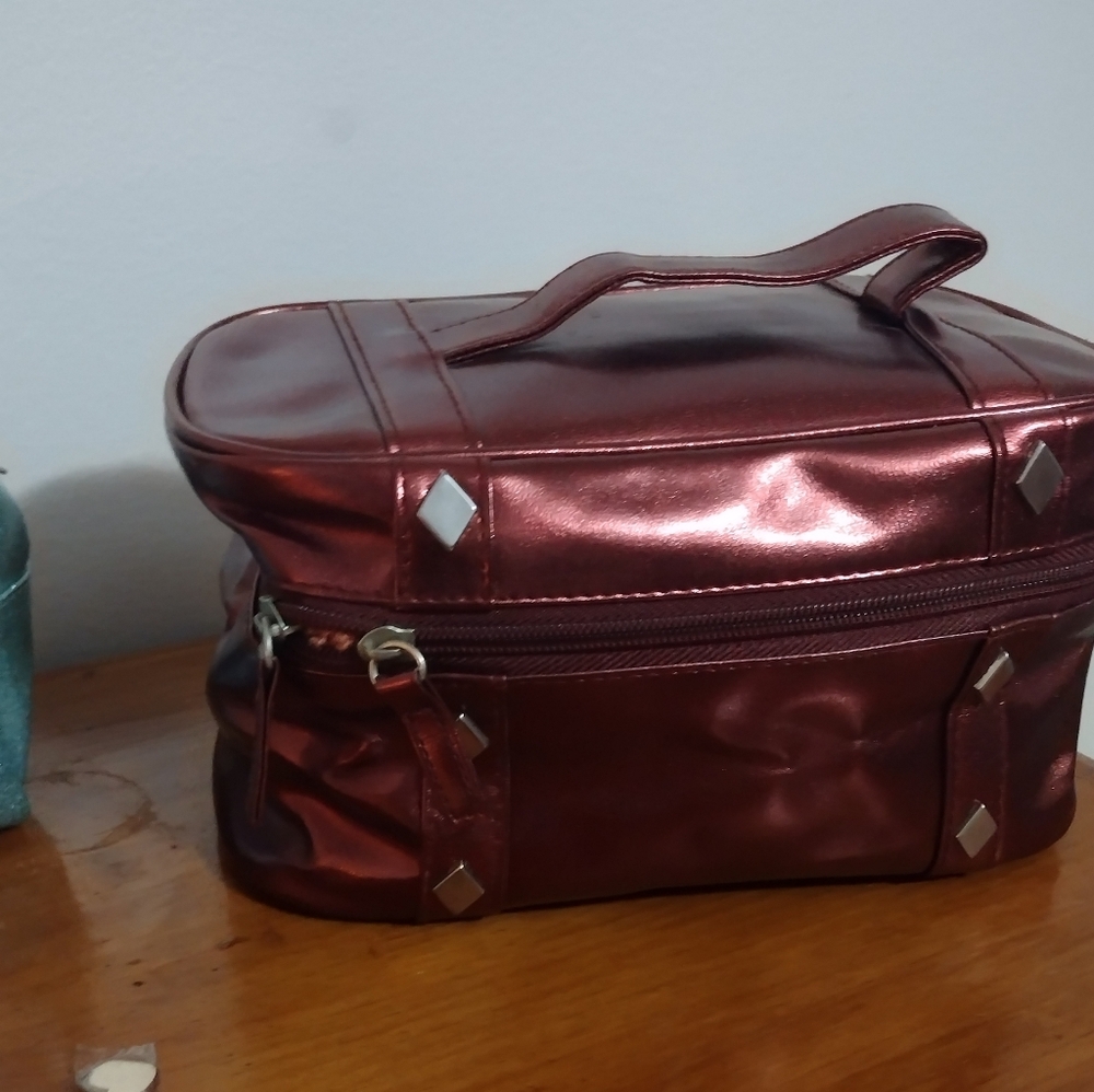 Cosmetics Bag Bundle - Picture 14 of 14